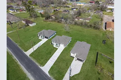 1519 Waco St, Dayton, TX 77535 - Photo 33