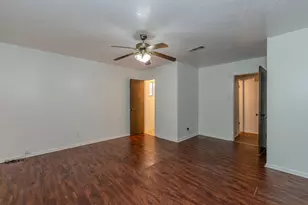 450 Norvell St, Beaumont, TX 77707 - Photo 9