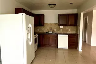 4725 10th St, Bacliff, TX 77518 - Photo 9