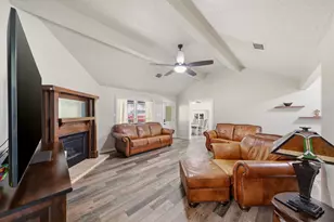 19819 Hampton Wood Dr, Tomball, TX 77377 - Photo 9