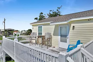 1120 N Monkhouse Dr, Crystal Beach, TX 77650 - Photo 11