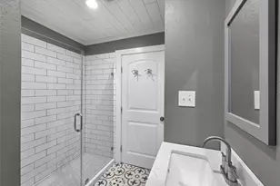 1120 N Monkhouse Dr, Crystal Beach, TX 77650 - Photo 47