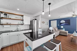 1120 N Monkhouse Dr, Crystal Beach, TX 77650 - Photo 27