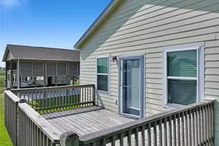 1120 N Monkhouse Dr, Crystal Beach, TX 77650 - Photo 13