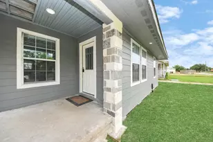 117 Glasgow St, Pasadena, TX 77506 - Photo 1