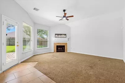 16806 Bay Ledge Court, Friendswood, TX 77546 - Photo 11