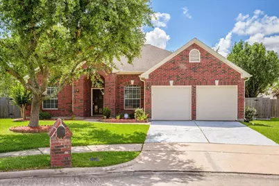 16806 Bay Ledge Court, Friendswood, TX 77546 - Photo 1