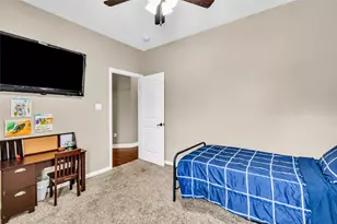 401 Heritage Oaks Dr, Angleton, TX 77515 - Photo 27