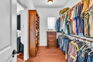 401 Heritage Oaks Dr, Angleton, TX 77515 - Photo 23