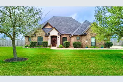 401 Heritage Oaks Drive, Angleton, TX 77515 - Photo 1