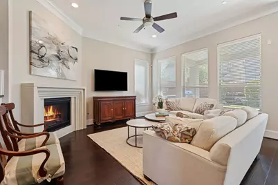 8313 Sorrel Leaf Lane, Houston, TX 77055 - Photo 5