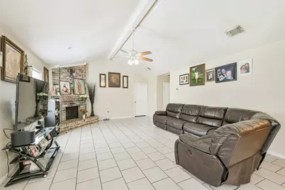 5610 Fallengate Drive, Spring, TX 77373 - Photo 7