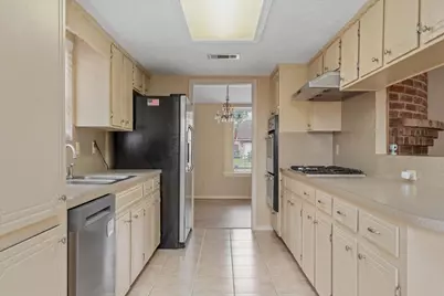 3511 Lemon Tree Lane, Houston, TX 77088 - Photo 13