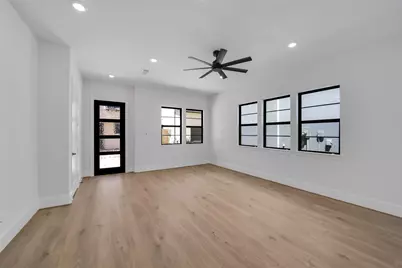 12004 Royal Oaks Banner Way, Houston, TX 77082 - Photo 5