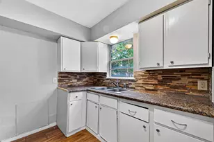 10106 Sierra Dr, Houston, TX 77051 - Photo 7