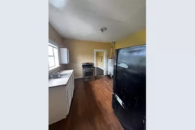 6015 Brady Street, Houston, TX 77011 - Photo 13