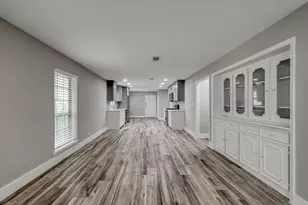 117 Broken Bough Ln, Conroe, TX 77304 - Photo 9