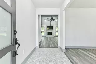 4102 Honey Oaks Dr, Taylor Lake Village, TX 77586 - Photo 3