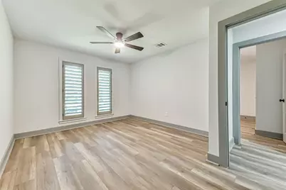 4102 Honey Oaks Drive, Taylor Lake Village, TX 77586 - Photo 17