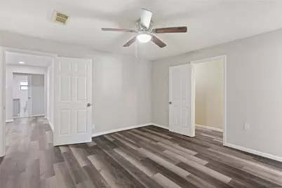 10613 Chadwick Street, Houston, TX 77029 - Photo 23