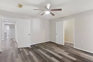 10613 Chadwick St, Houston, TX 77029 - Photo 23