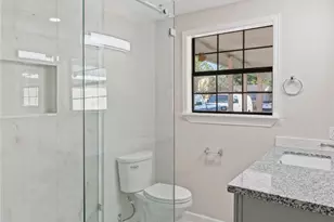 10613 Chadwick St, Houston, TX 77029 - Photo 21