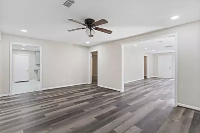 10613 Chadwick Street, Houston, TX 77029 - Photo 11