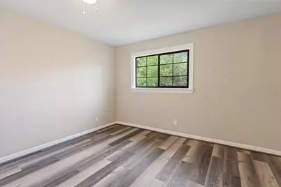 10613 Chadwick Street, Houston, TX 77029 - Photo 17