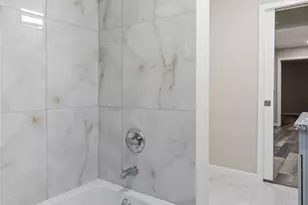 10613 Chadwick St, Houston, TX 77029 - Photo 25