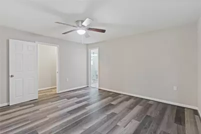 10613 Chadwick Street, Houston, TX 77029 - Photo 19