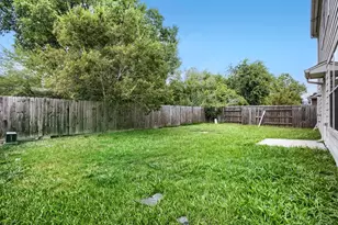 10506 Sugar Trace Dr, Sugar Land, TX 77498 - Photo 27