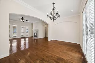 6001 Truro St, Houston, TX 77007 - Photo 11