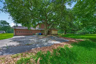 219 Cardinal Dr, Liberty, TX 77575 - Photo 3