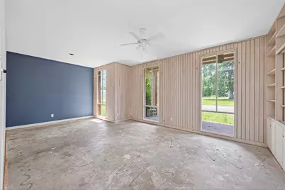 219 Cardinal Drive, Liberty, TX 77575 - Photo 11