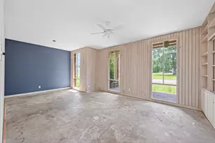 219 Cardinal Dr, Liberty, TX 77575 - Photo 11