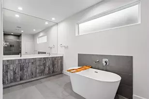 6819 Rocinante Ln, Houston, TX 77092 - Photo 19