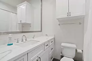 2174 Briarglen Dr, Houston, TX 77027 - Photo 27