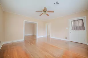 604 Abell St, Wharton, TX 77488 - Photo 9