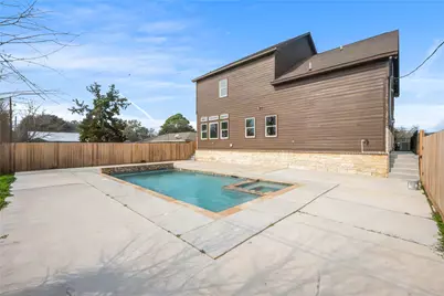 6413 N Ridgecrest Drive, Hitchcock, TX 77563 - Photo 5
