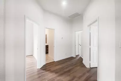 6413 N Ridgecrest Drive, Hitchcock, TX 77563 - Photo 27