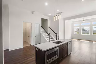 6413 N Ridgecrest Dr, Hitchcock, TX 77563 - Photo 13