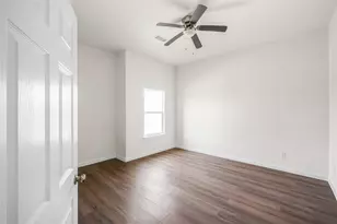 6413 N Ridgecrest Dr, Hitchcock, TX 77563 - Photo 29