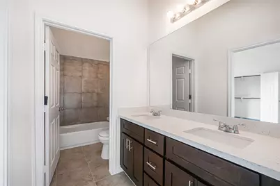 6413 N Ridgecrest Drive, Hitchcock, TX 77563 - Photo 23