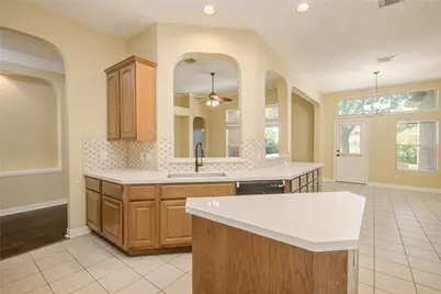 5810 Sequoia Trace Court, Spring, TX 77379 - Photo 13