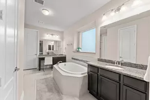 2018 Brookmont Dr, Conroe, TX 77301 - Photo 23