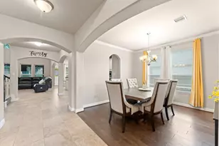 2018 Brookmont Dr, Conroe, TX 77301 - Photo 11