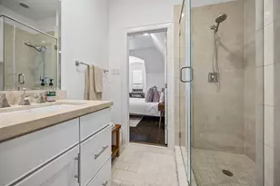 1211 Wynden Commons Ln, Houston, TX 77056 - Photo 23
