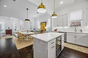 1211 Wynden Commons Ln, Houston, TX 77056 - Photo 9