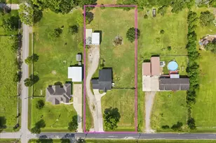 4724 First Sgt Israel Almendarez St, Alvin, TX 77511 - Photo 33