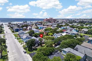 1805 Ave N 1/2, Galveston, TX 77550 - Photo 37